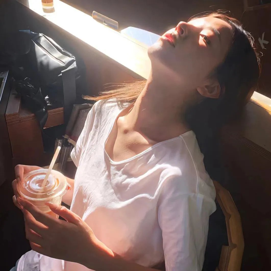 超硬伴娘